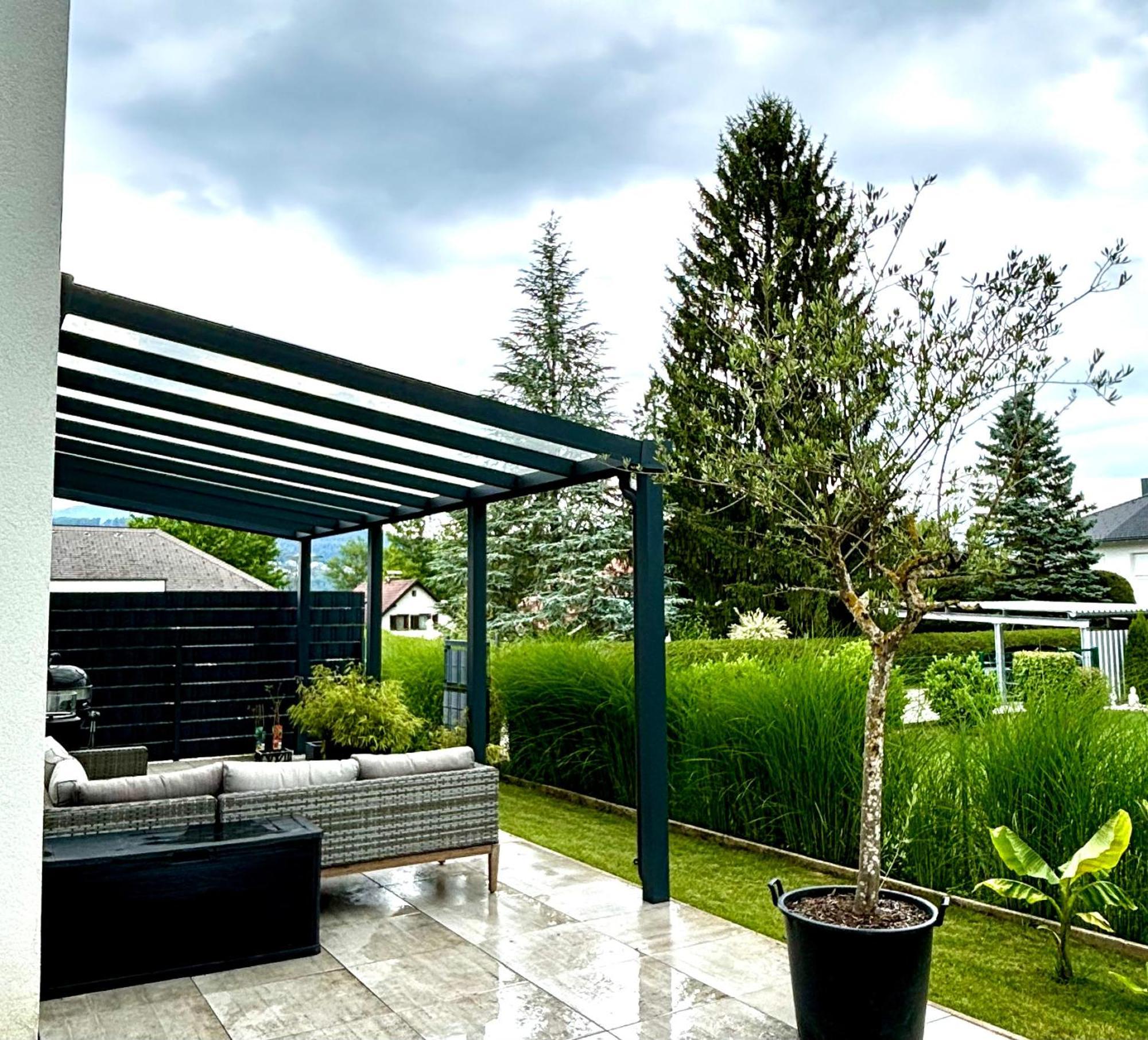 Schoene Wohnung Mit Terrasse Und Parkplatz Velden am Wörthersee Eksteriør bilde