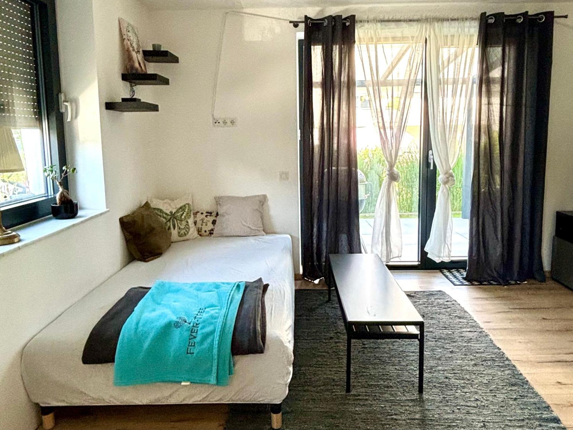 Schoene Wohnung Mit Terrasse Und Parkplatz Velden am Wörthersee Eksteriør bilde